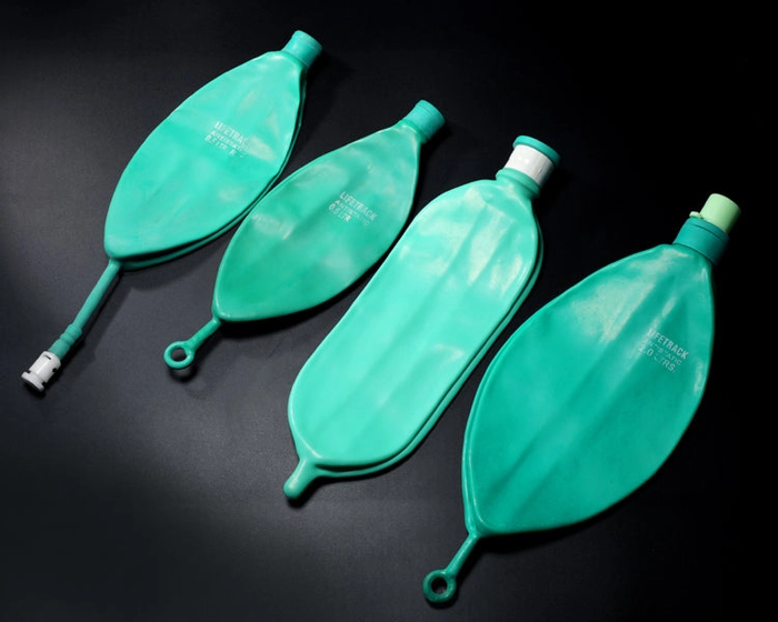 Rebreathing bag
